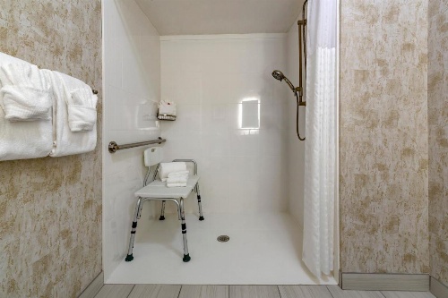 Comfort Inn image 21