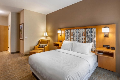 Comfort Inn image 2